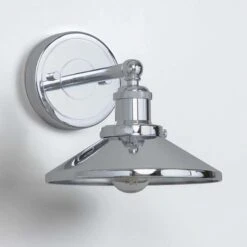 Maidstone - Single Bulb Sconce