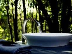 Toto - Zn 1.1 Gpm Electronic Touchless Bathroom Faucet With Soft Flow And Safety Thermo Technology